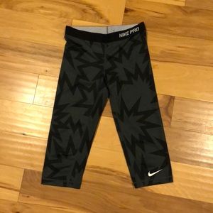 Nike Pro Crop Leggings